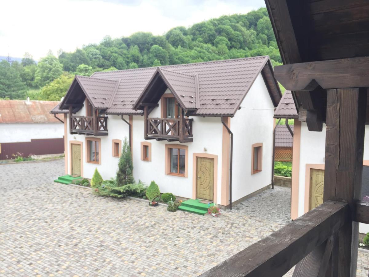 Карпатський Готель Олександрія Mykulychyn Exterior photo